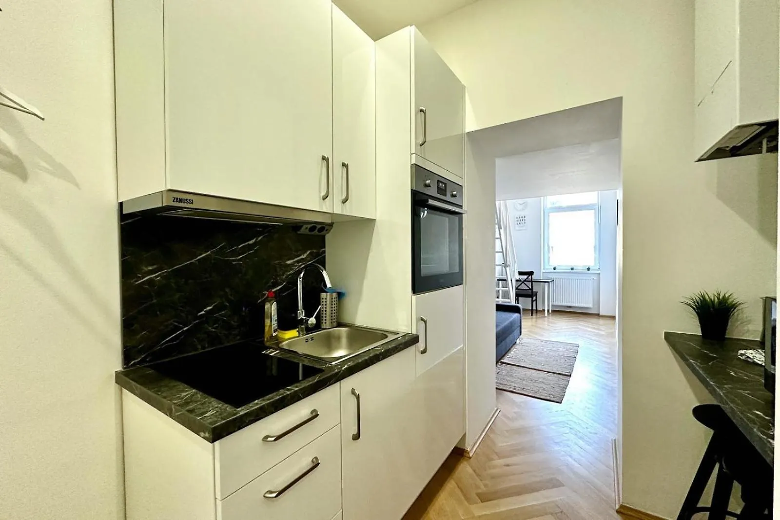 Stylish Central 2 Bedroom Apartment Βιέννη