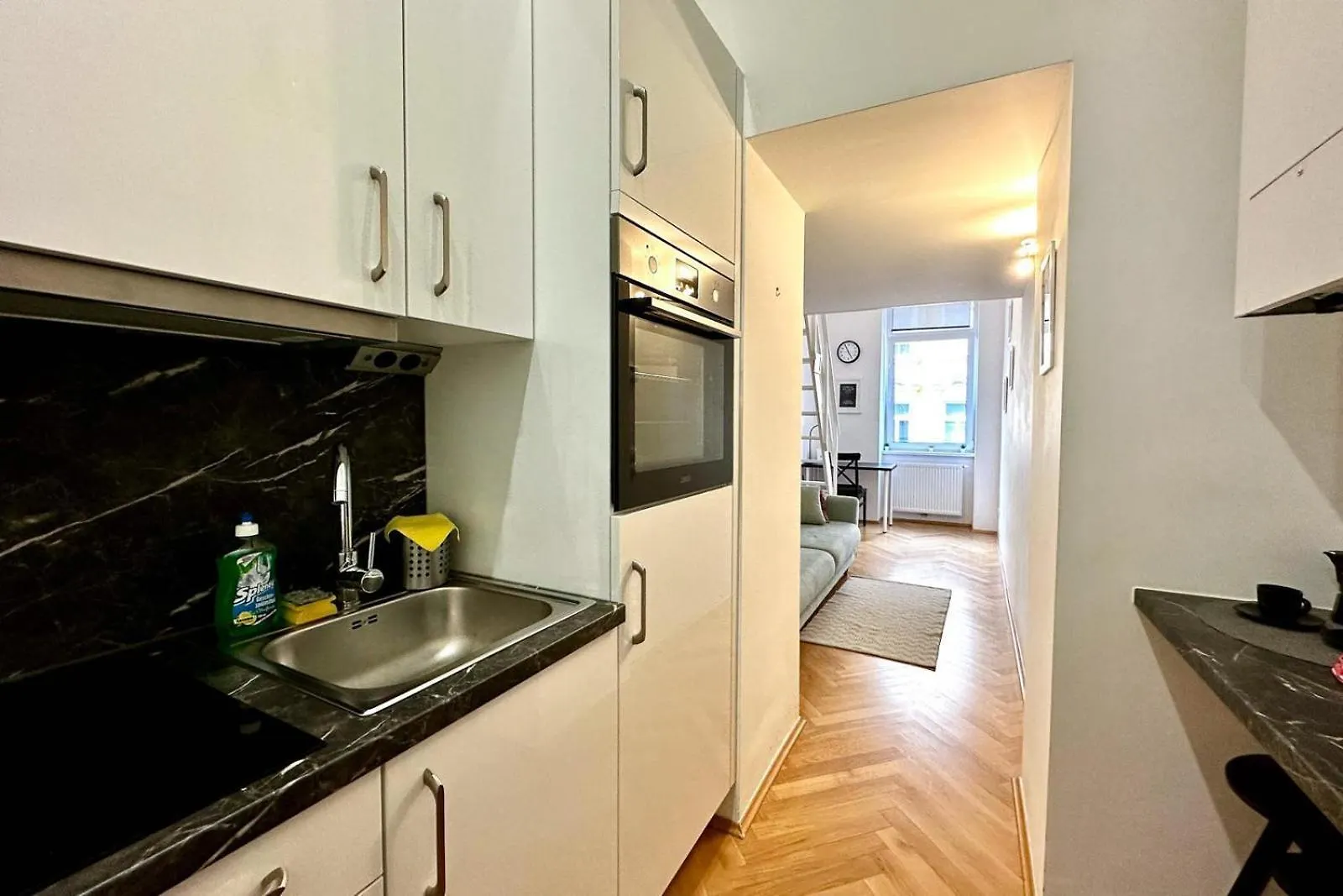 Stylish Central 2 Bedroom Apartment Βιέννη