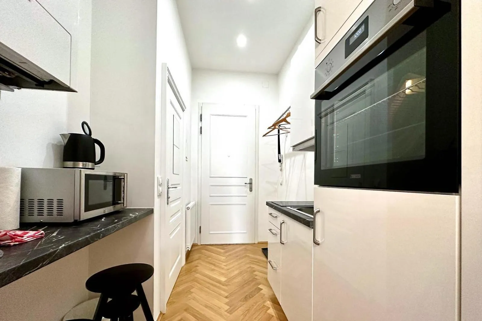 Stylish Central 2 Bedroom Apartment Βιέννη