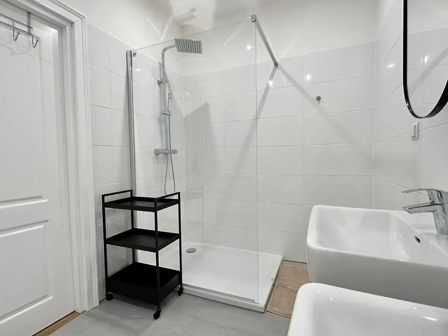 Stylish Central 2 Bedroom Apartment Βιέννη